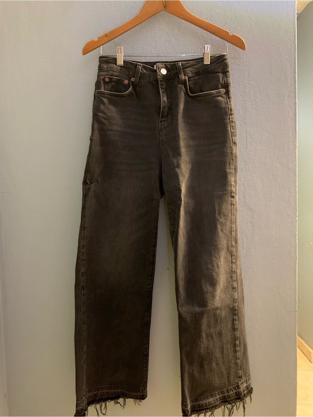Zara Black High-Rise Wide-Leg Jeans with Raw Hem